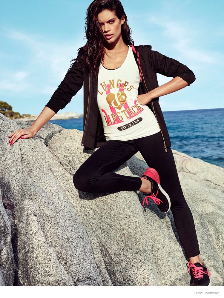 lipsy-sportswear-2014-sara-sampaio11