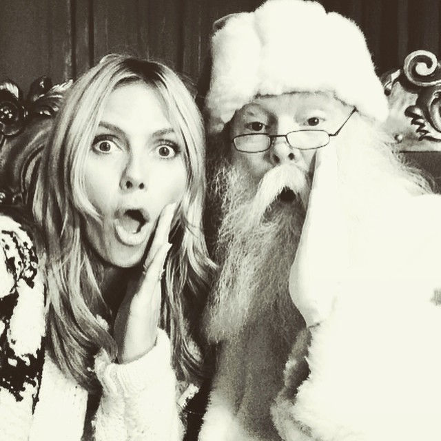 Heidi Klum and Santa take a selfie