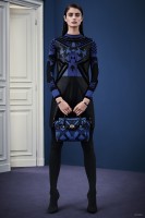 Versace Gets Graphic for Pre-Fall 2015 Collection