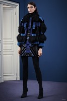 Versace Gets Graphic for Pre-Fall 2015 Collection