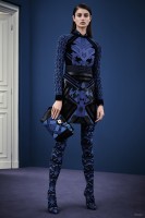 Versace Gets Graphic for Pre-Fall 2015 Collection