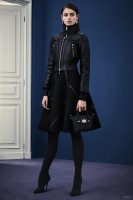 Versace Gets Graphic for Pre-Fall 2015 Collection