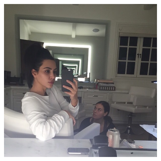 kim-kardashian-mirror