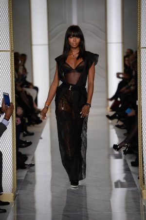 La Perla Debuts Atelier Couture Collection, Naomi Campbell Closes the Show! La Perla Debuts Atelier Couture Collection, Naomi Campbell Closes the Show!
