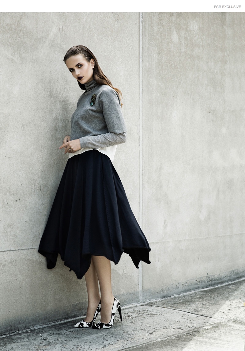 Turtleneck Tibi, Sweater Lars Andersson, Brooch Erickson Beamon, Shoes Paul Andrew