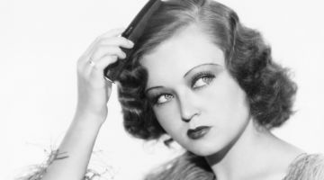 Elegant Waves: The 1930's Best Hairstyles Romantic waves were a major part of 1930s hairstyles. Photo: Deposit Photos