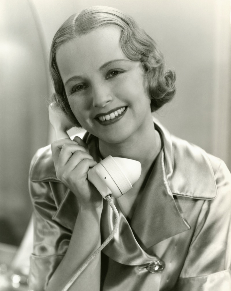 Wave 1930s Hairstyles Woman Phone