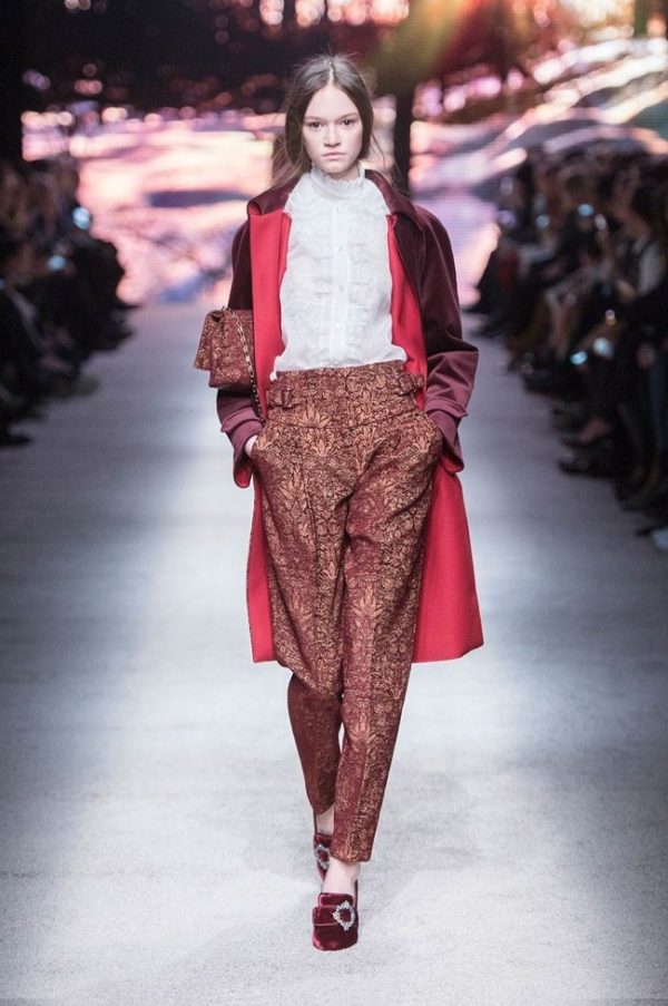 Alberta Ferretti Delivers Fairytale Fashion for Fall 2015 – Fashion ...