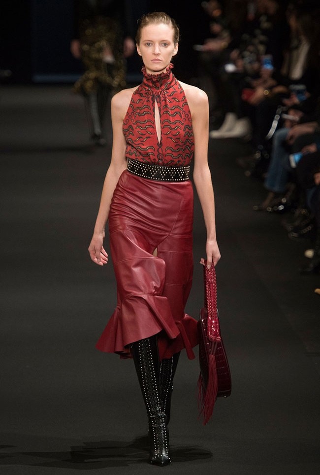 Altuzarra Debuts Handbags, 70s Luxe Looks at Fall 2015 Show