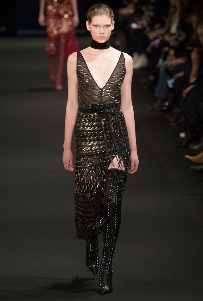 New York Fashion Week Fall 2015 Trends: 70s, Goth Style