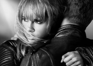 Suki Waterhouse Fronts New Burberry 'Brit Rhythm' Fragrance Ad Suki Waterhouse Fronts New Burberry 'Brit Rhythm' Fragrance Ad
