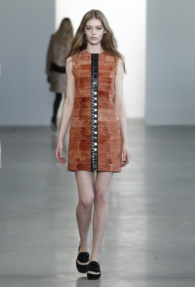 Vriendin chaos Ga trouwen Calvin Klein Collection Channels Modern 70s for Fall 2015 – Fashion Gone  Rogue