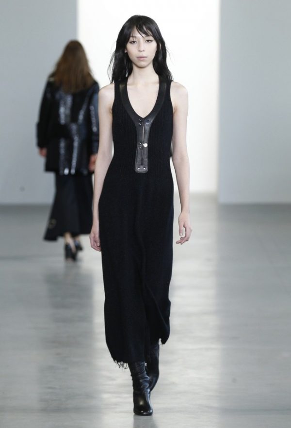 Calvin Klein Collection Channels Modern 70s for Fall 2015 – Fashion ...