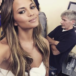 Chrissy Teigen Goes Back to Brunette, See Her Dark Brown Hair! Chrissy Teigen Goes Back to Brunette, See Her Dark Brown Hair!