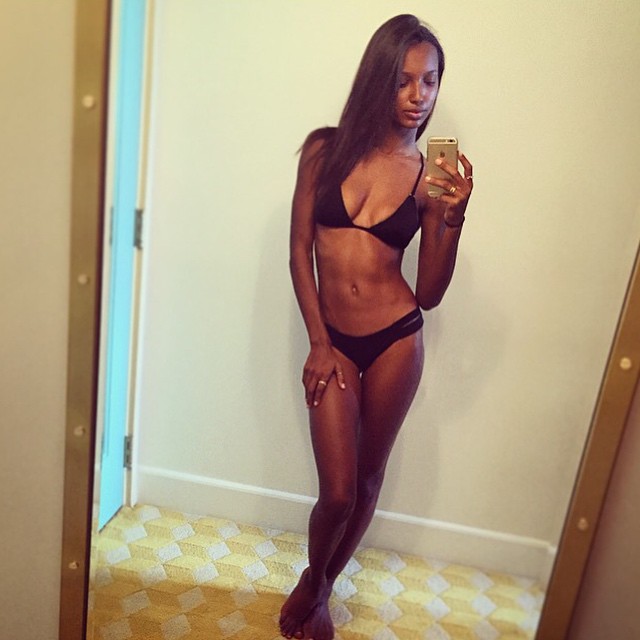 IF YOU GOT IT, FLAUNT IT: There is nothing wrong with showing off your swimsuit body. So find yourself a mirror like model Jasmine Tookes and show your followers the result of hard work.