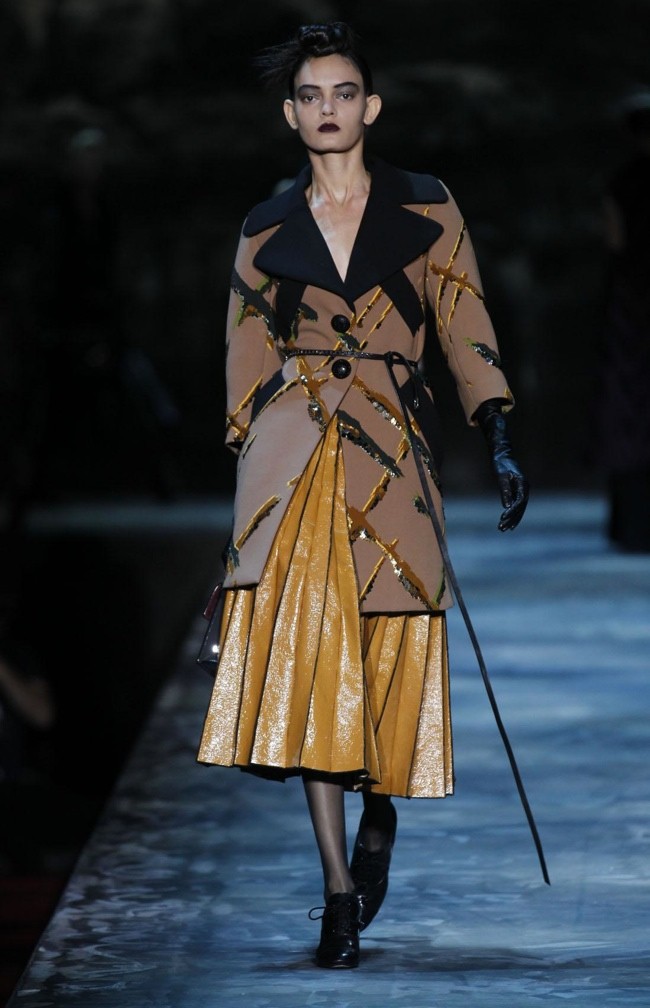 Marc Jacobs Goes for Opulence & Glamour for Fall 2015