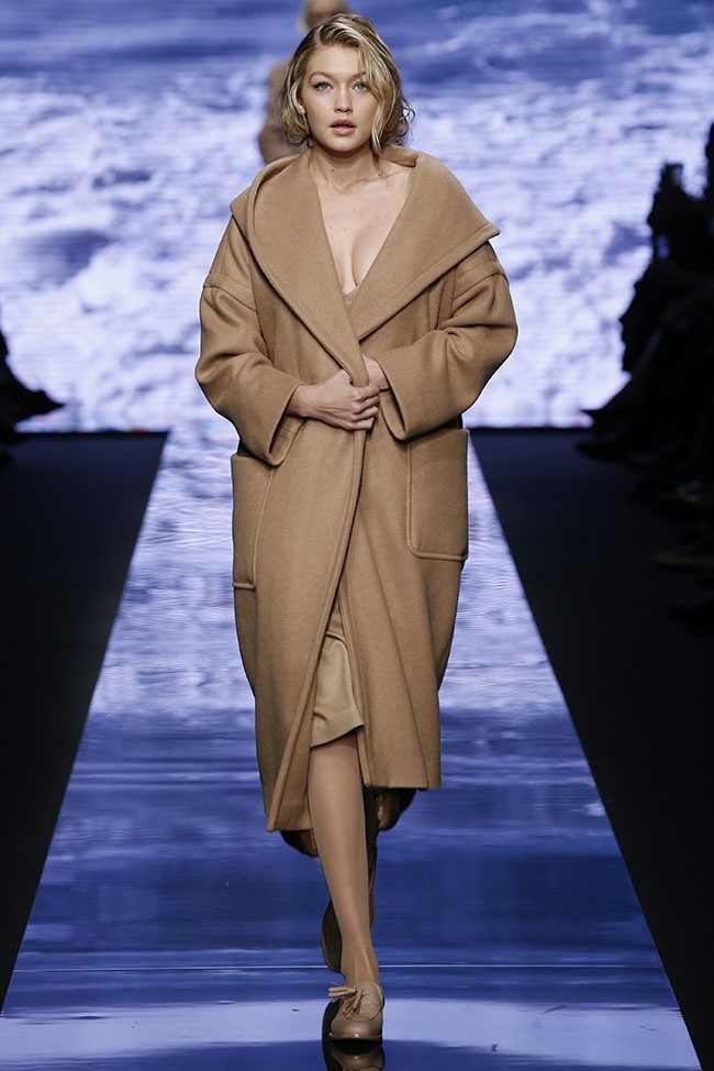 Gigi Hadid walks the runway at Max Mara's fall-winter 2015 runway