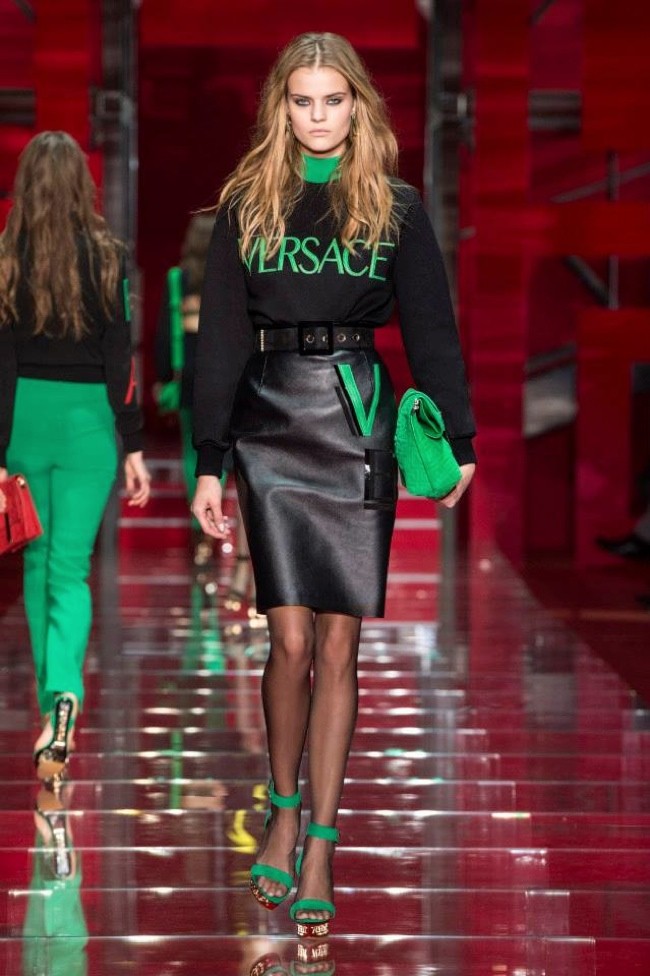 A look from Versace's fall-winter 2015 show