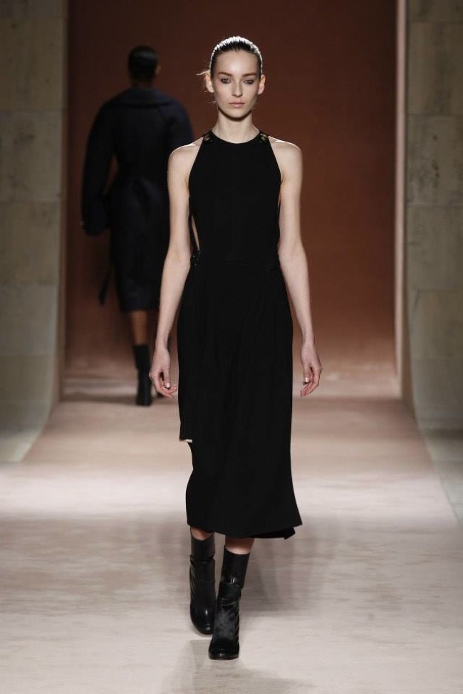 Victoria Beckham Focuses on the Dress for Fall 2015 – Fashion Gone Rogue