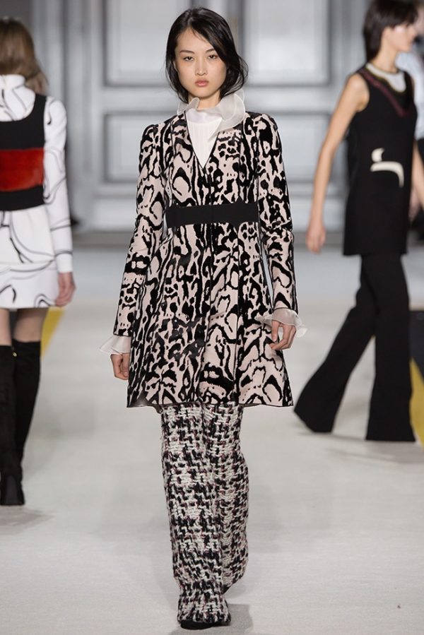 Giambattista Valli Gets 70s Inspired for Fall 2015 | Fashion Gone Rogue