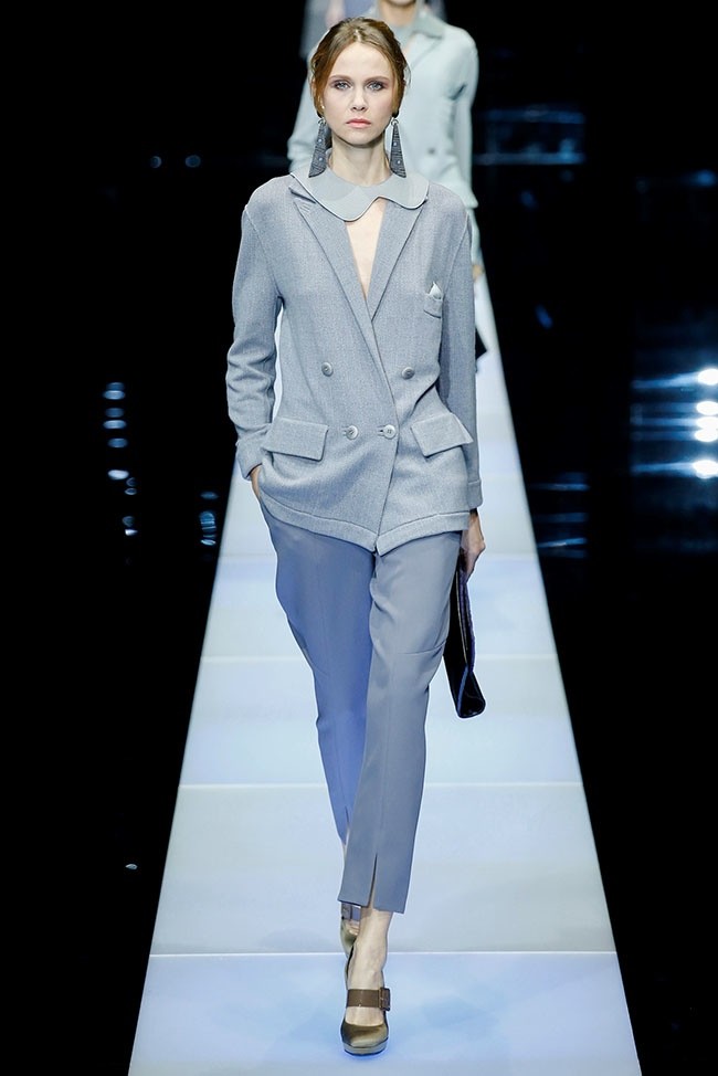 Giorgio Armani Fall 2015: Women Wearing Pants