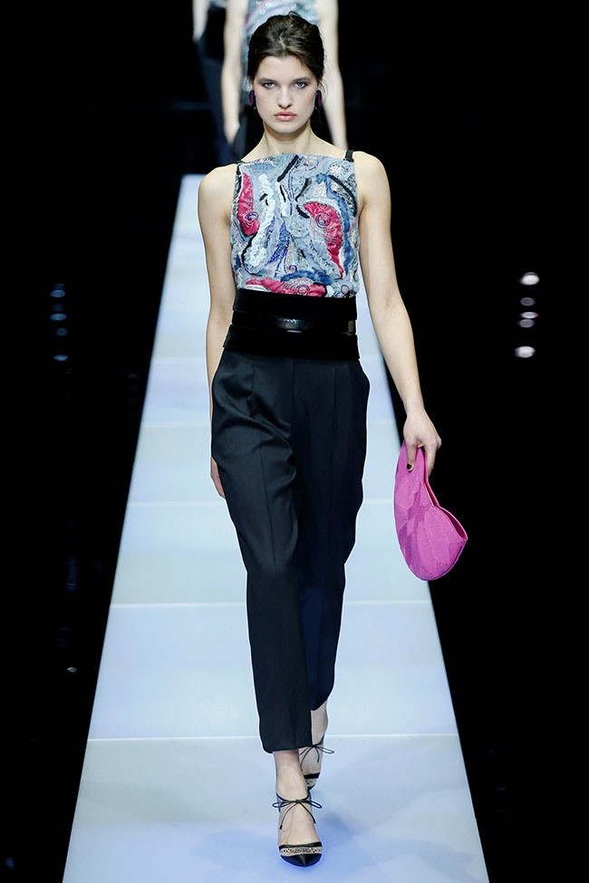 Giorgio Armani Fall 2015: Women Wearing Pants | Fashion Gone Rogue