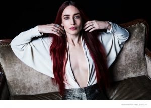Lizzy Jagger Fronts ManiaMania Fine Jewelry Campaign Lizzy Jagger Fronts ManiaMania Fine Jewelry Campaign
