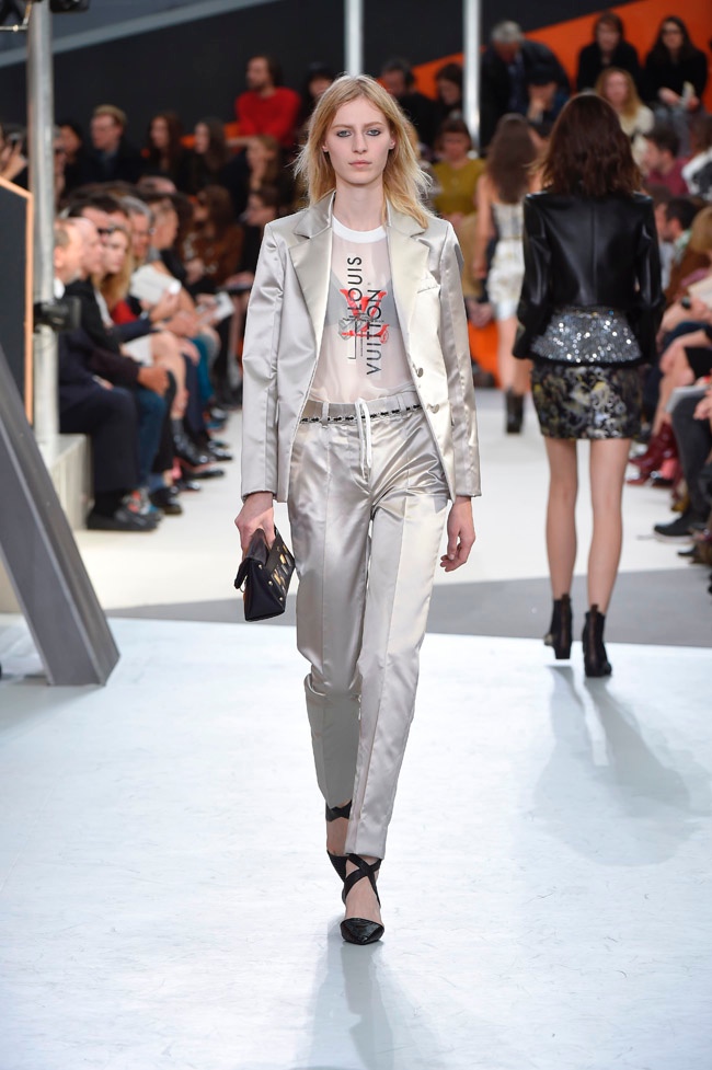 Louis Vuitton - Look from the Louis Vuitton Fall/Winter 2014-2015 Collection  from Artistic Director of Women's Collections Nicolas Ghesquière. © Louis  Vuitton Malletier