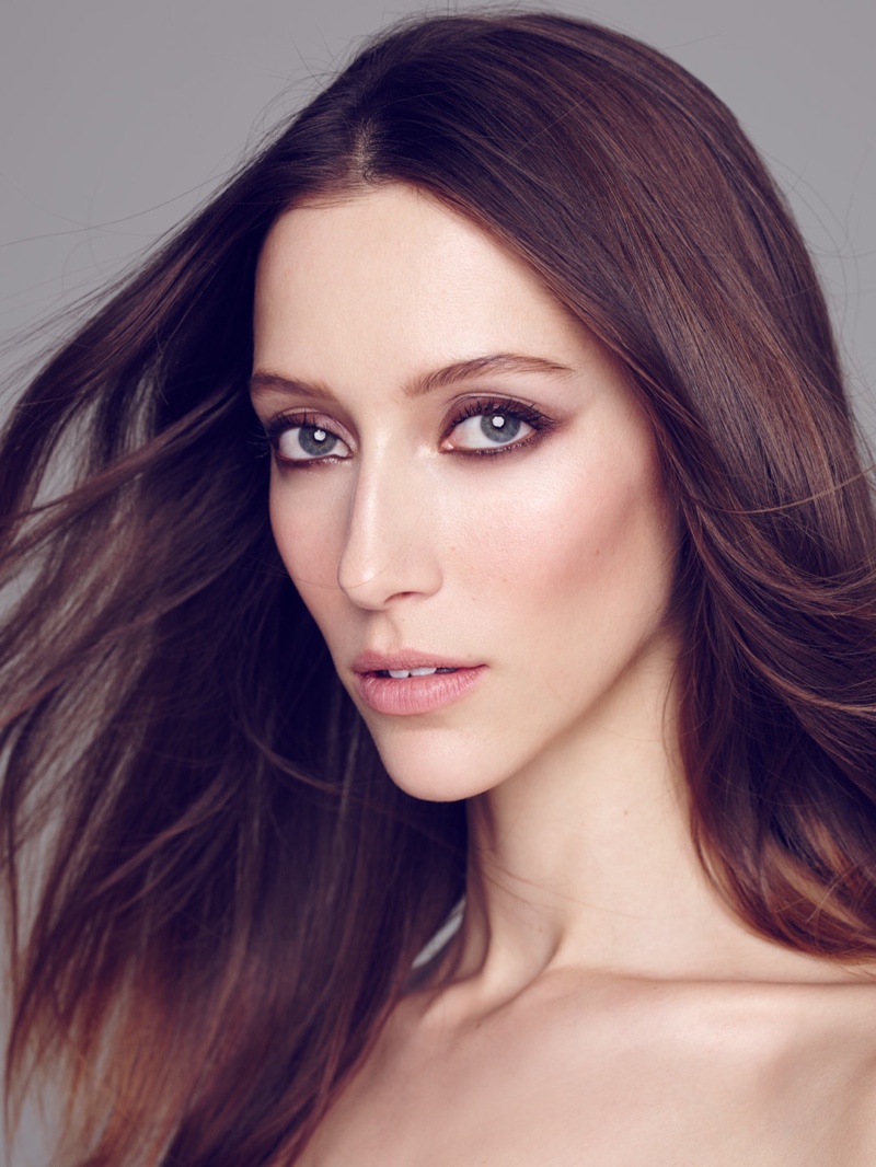 Alana Zimmer Stars in Stripped Down Beauty Shoot for El Pais
