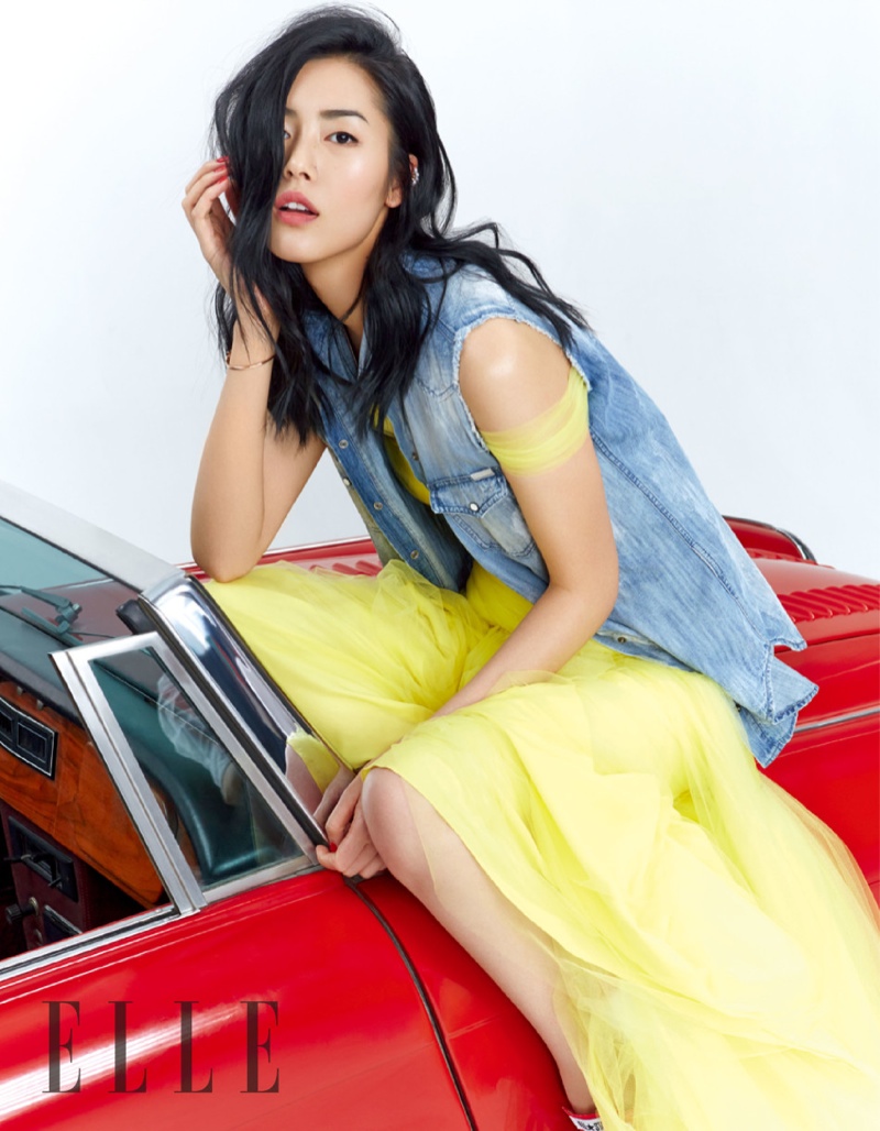 Liu-Wen-Elle-China-June-2015-Cover-Shoot11