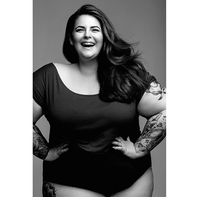 Plus size model Tess Holliday shared her first official agency shoot on Instagram. 