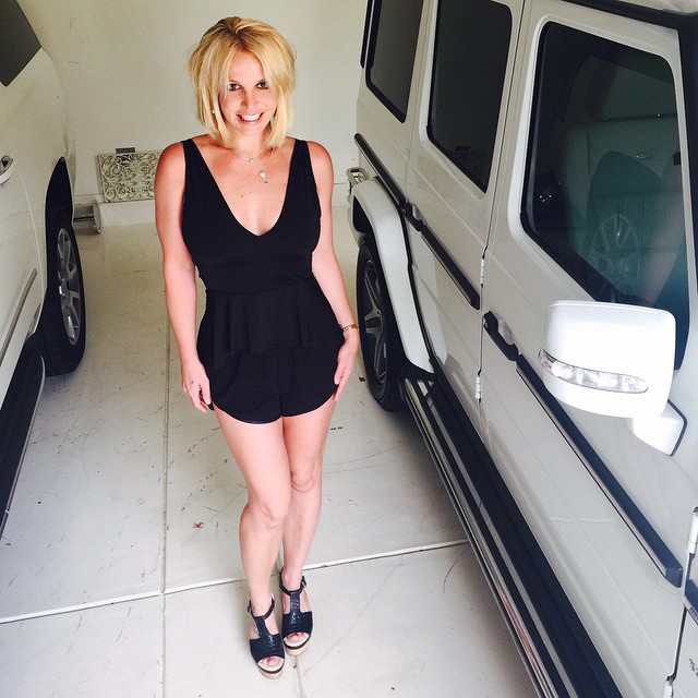 Britney paired her new short hairstyle with a black romper