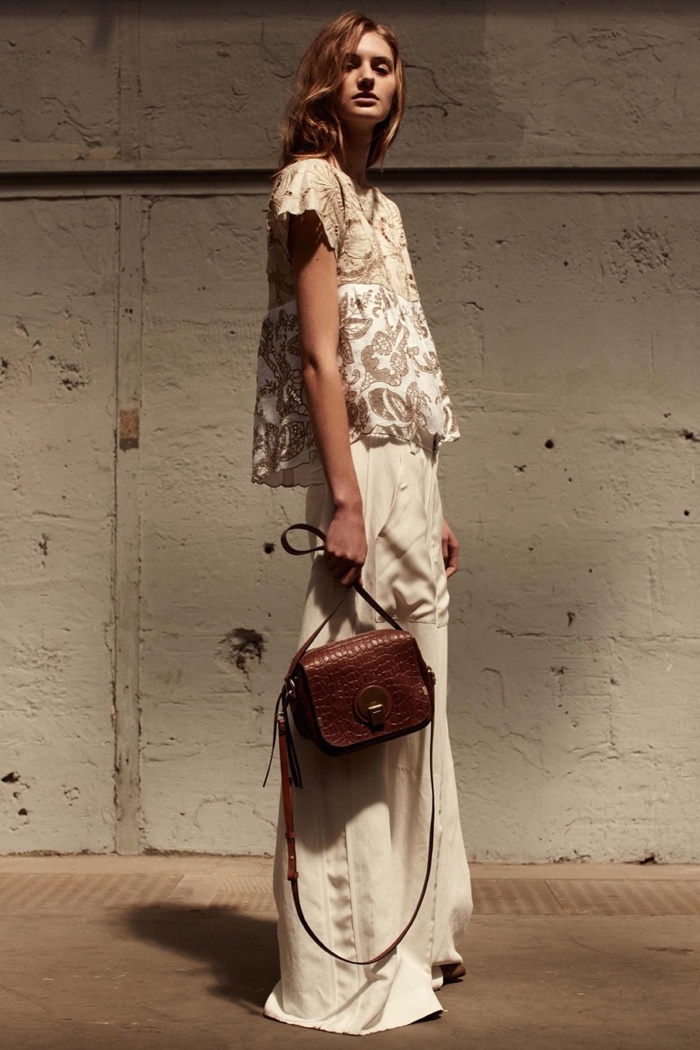 Chloe Does Oversized Style for Resort