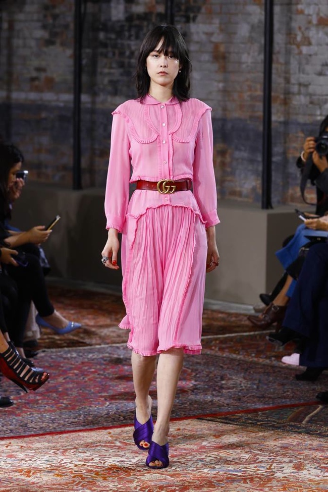 A look from Gucci's resort 2016 collection