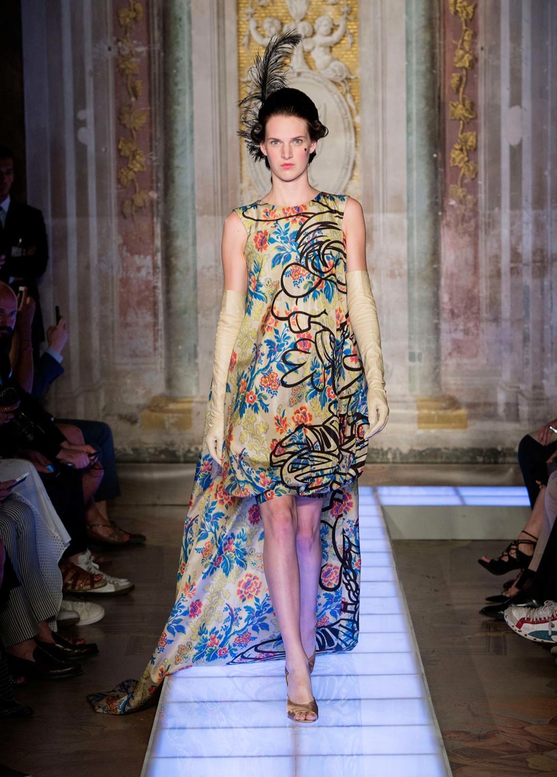 Moschino Pitti Uomo Spring 2016: Baroque Princess – Fashion Gone Rogue