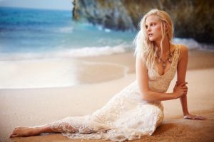 Hannah Holman Gets Swept Away in BHLDN's Bohemian Bridal Selection Hannah Holman Gets Swept Away in BHLDN's Bohemian Bridal Selection
