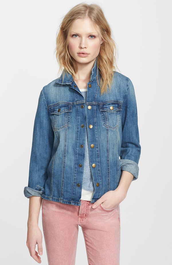Kimmy Schmidt also knows how to rocks a denim jacket. Current/Elliot's 'The Mechanic' Jean Jacket is a good lookalike.