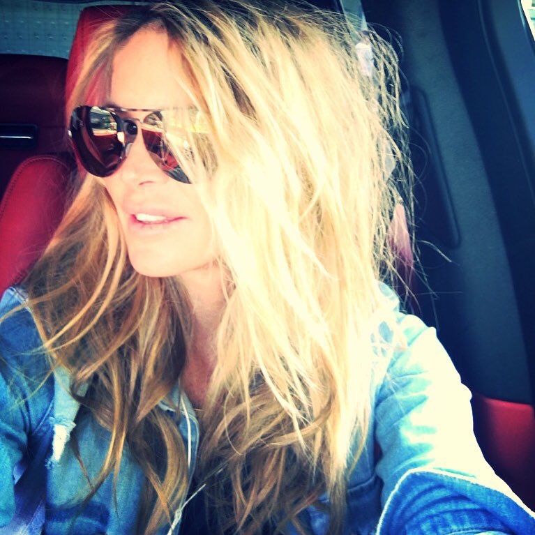 Model Elle Macpherson takes a selfie. Photo: Instagram/ellemacphersonofficial