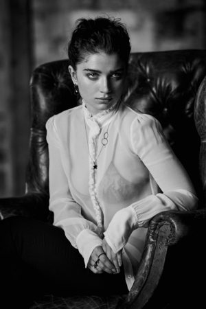 Eve Hewson Named a 'Modern Swan' by Town & Country Eve Hewson Named a 'Modern Swan' by Town & Country