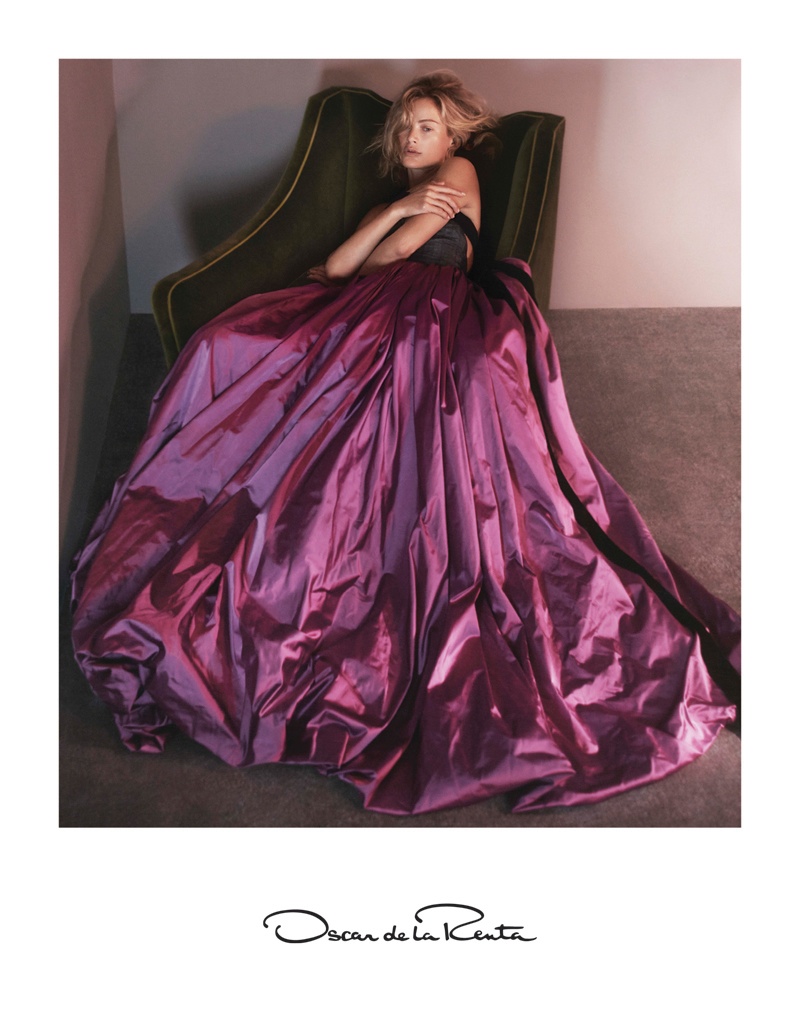Carolyn Murphy Looks Perfectly Elegant in Oscar de la Renta’s Fall ’15 Ads