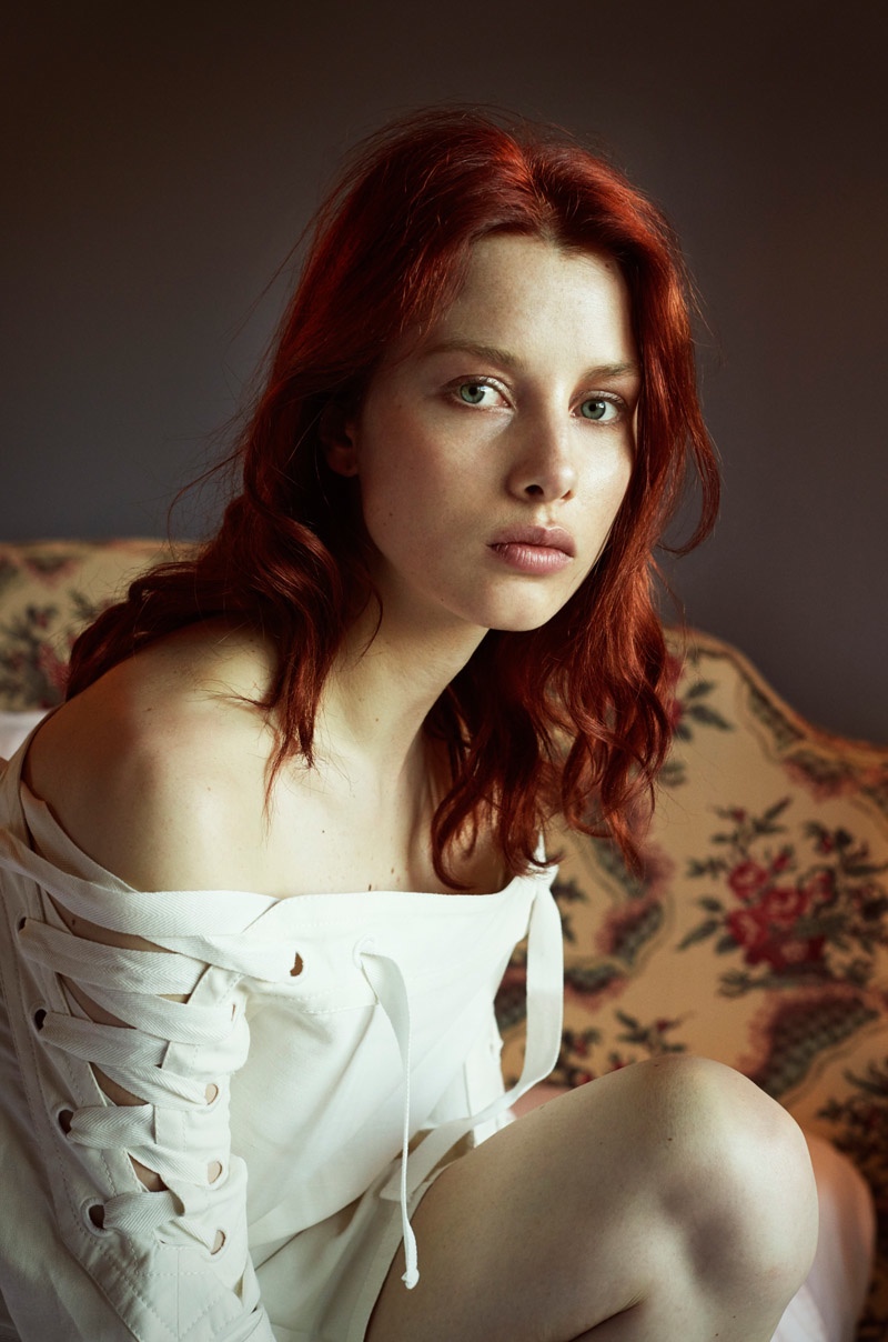 Pauline + Jo Have a Dreamy Summer in BAZAAR NL by Petrovsky & Ramone