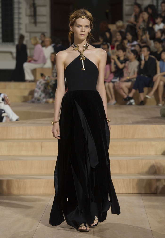 Valentino Fall 2015 Haute Couture | Fashion Gone Rogue