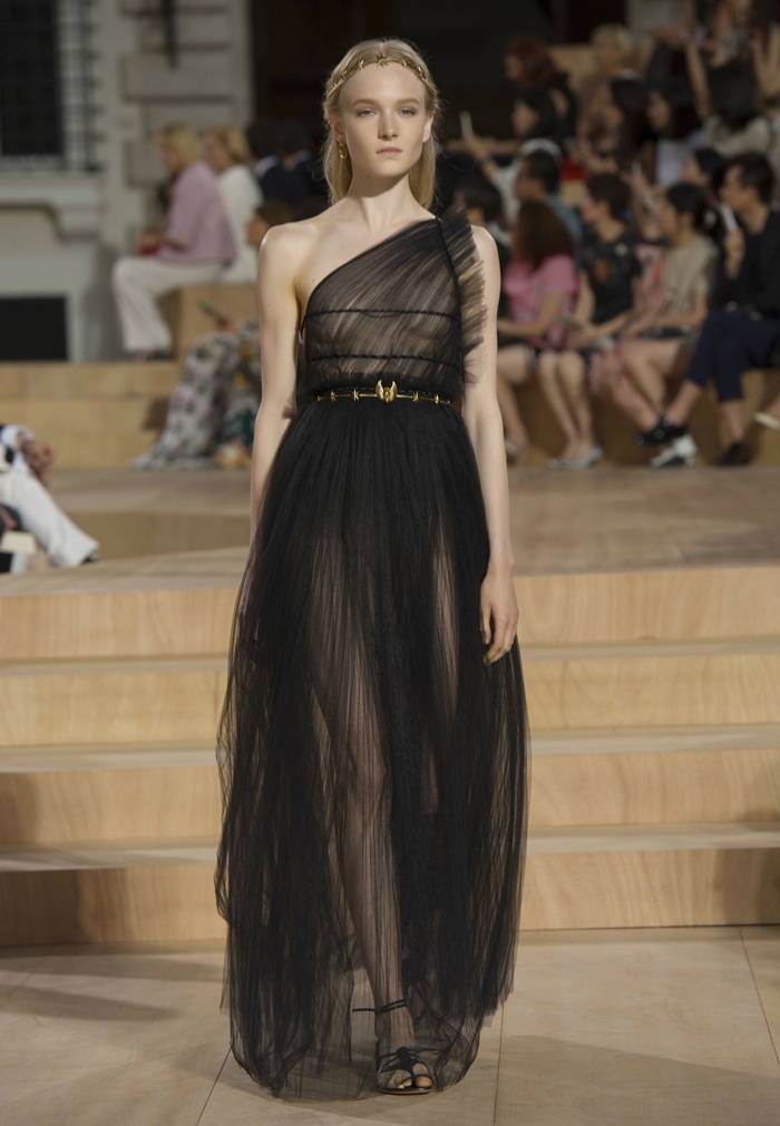 Valentino Fall 2015 Haute Couture | Fashion Gone Rogue