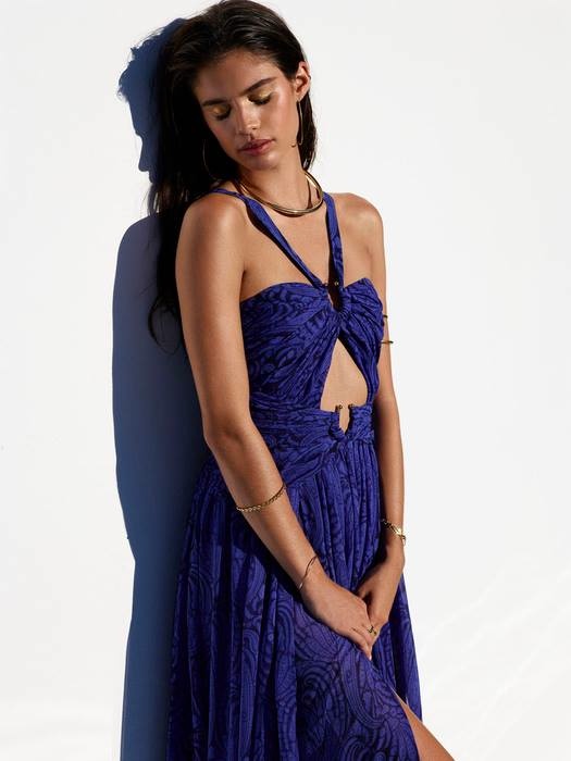 Sara Sampaio REVOLVE Clothing Sea Goddess Photoshoot15