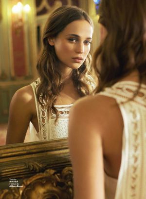 Alicia Vikander Poses in Chic Looks for S Moda Shoot Alicia Vikander Poses in Chic Looks for S Moda Shoot