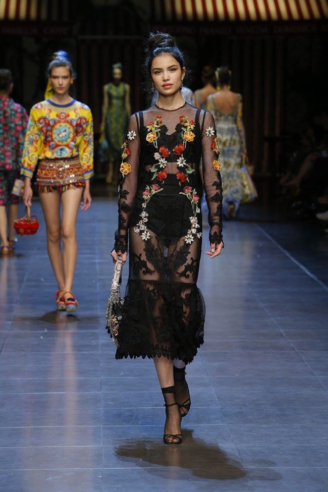 A look from Dolce & Gabbana's spring 2016 collection