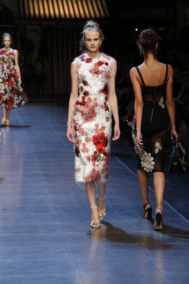 A look from Dolce & Gabbana's spring-summer 2016 collection