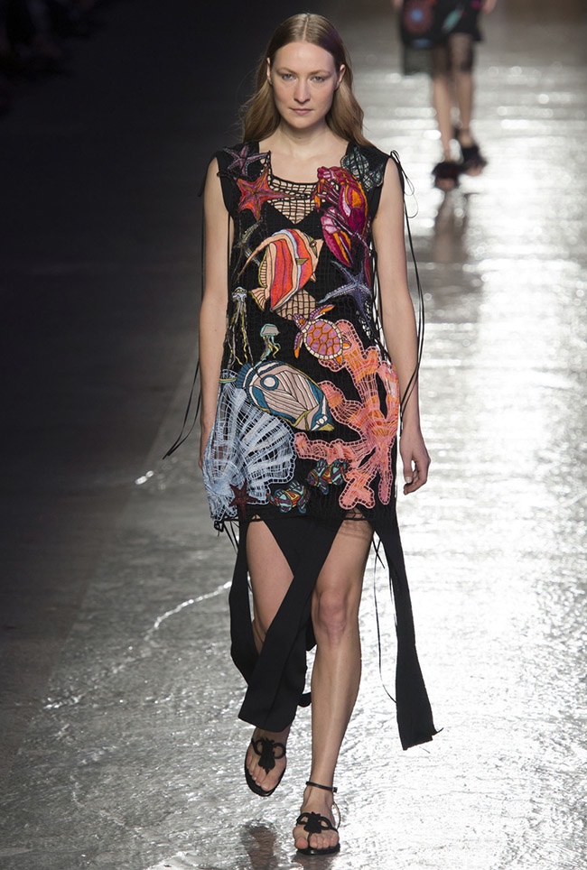 Showered in the optimism of the next summer: Emilio Pucci Spring Summer  2015 Fashion Show 