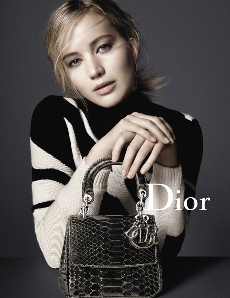 Jennifer poses with the Be Dior handbag