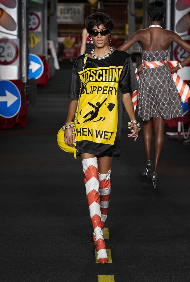 A look from Moschino's spring 2016 collection